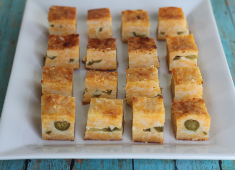 Appetizer cheese and jalapeno bites 4
